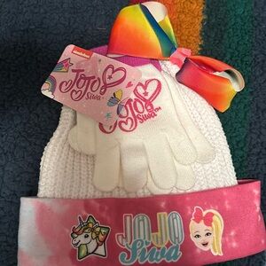 NWT Jojo Siwa hat and gloves set